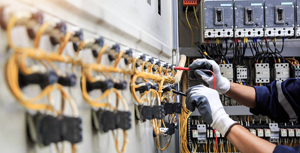 Professional Electrician technician working in Woodlyn, PA
